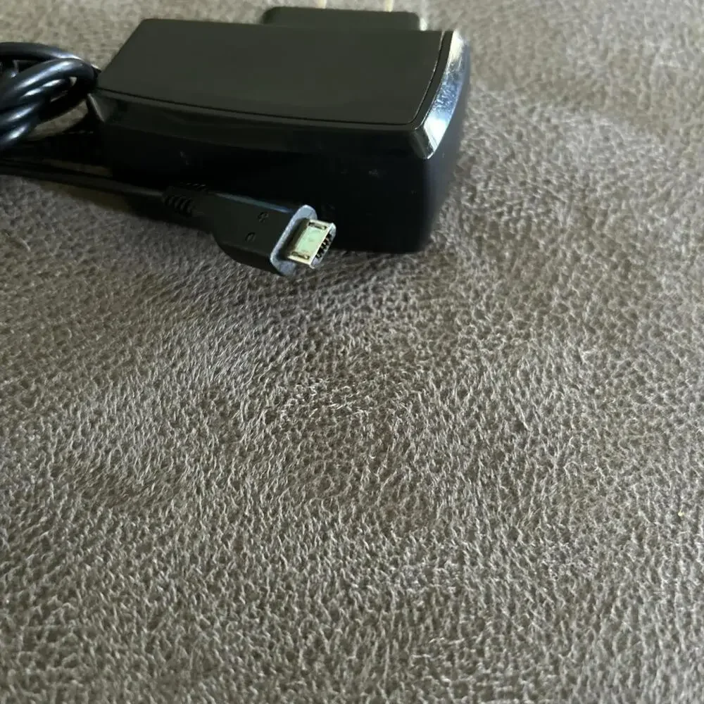 Samsung ATADU10JBE 5V Micro USB Charger Travel Adapter - Original OEM